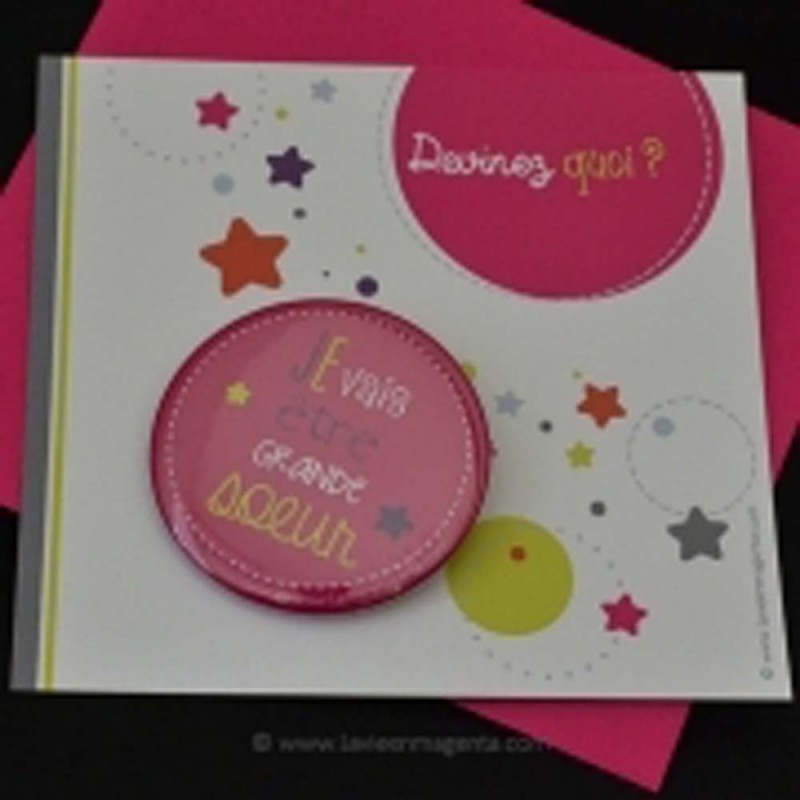 Carte + badge rouge - Annonce grande soeur Carte + badge rouge - Annonce grande soeur